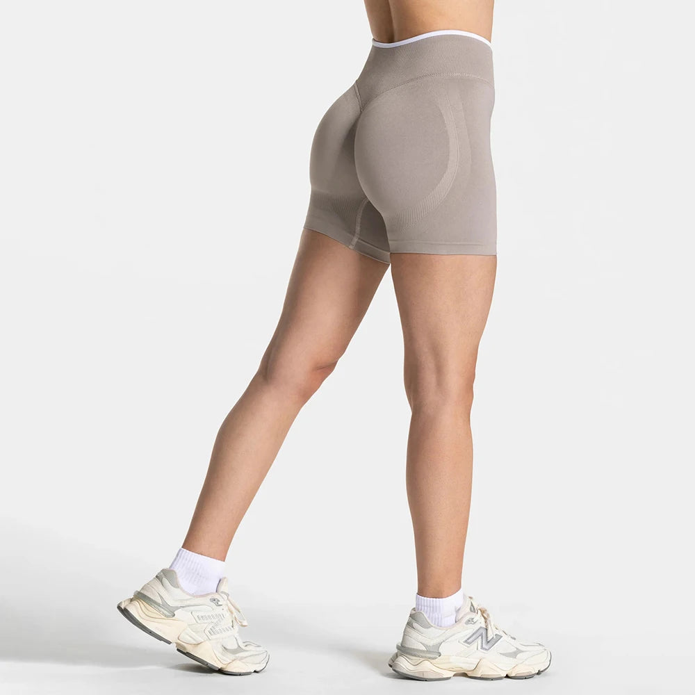 Women Seamless Yoga Shorts Scrunch Butt Gym Shorts Workout Short Leggings Running Fitness Tights White Waist Sports Shorts